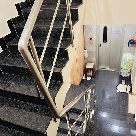 Stay Court - Business Class Hotel - Near Central Railway Station 첸나이 외부 사진