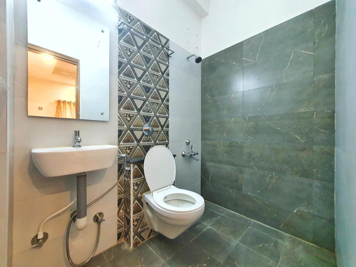 Stay Court - Business Class Hotel - Near Central Railway Station 첸나이 외부 사진