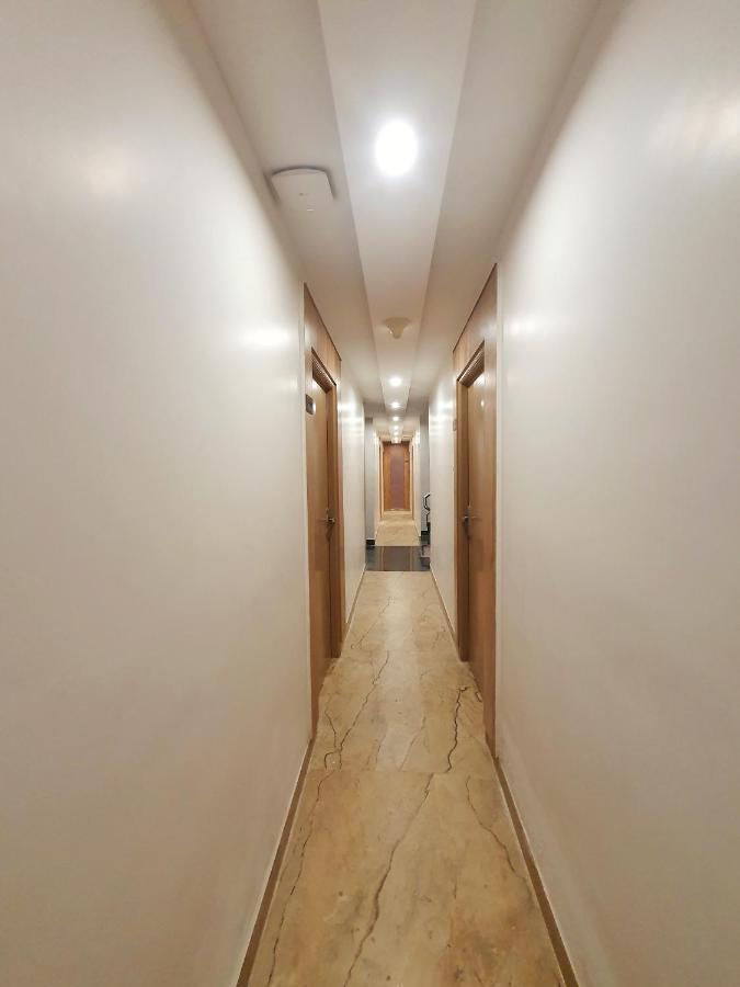 Stay Court - Business Class Hotel - Near Central Railway Station 첸나이 외부 사진