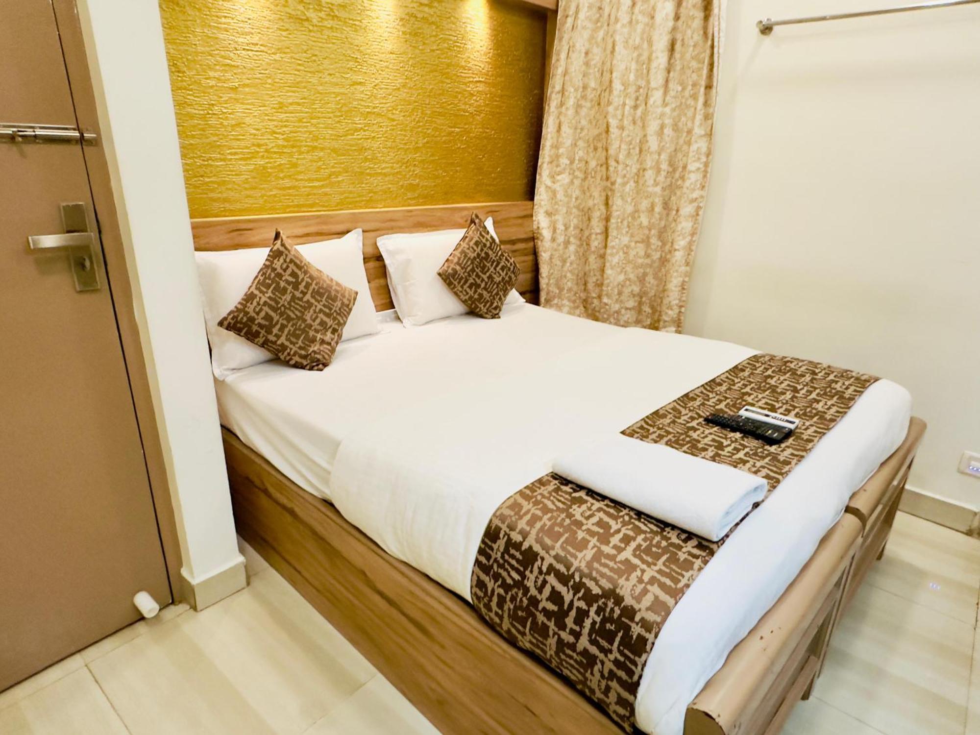 Stay Court - Business Class Hotel - Near Central Railway Station 첸나이 외부 사진
